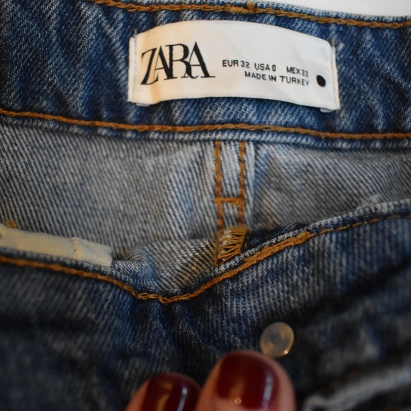 Zara jean shorts - Picture 3 of 3
